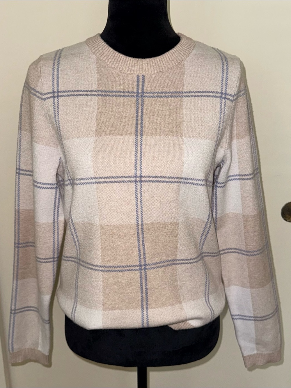 Max Studio Womens Beige/Blue Crew Neck Plaid Sweater - L